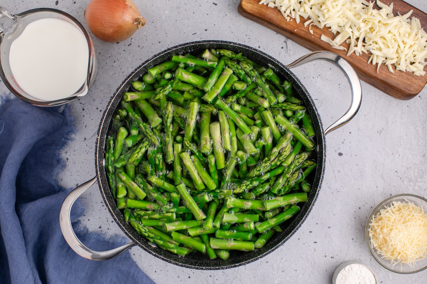 asparagus in a large stockpot
