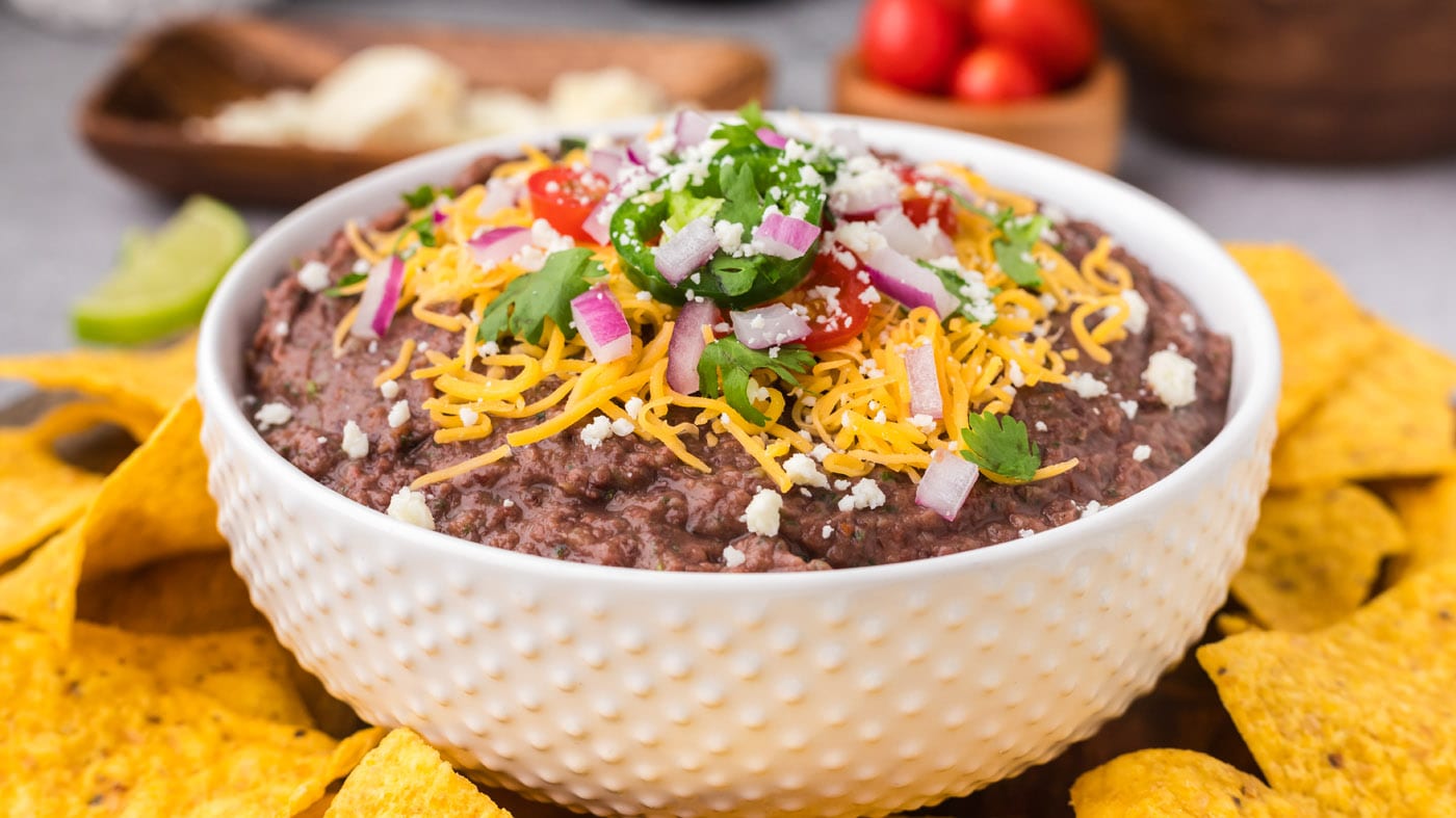 Black bean dip takes 10 minutes to prepare and uses convenient ingredients that lend lots of flavor 