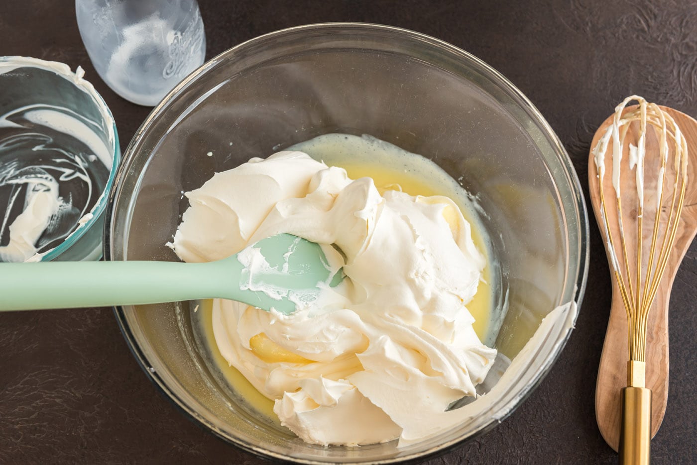 folding cool whip into vanilla instant pudding mixture