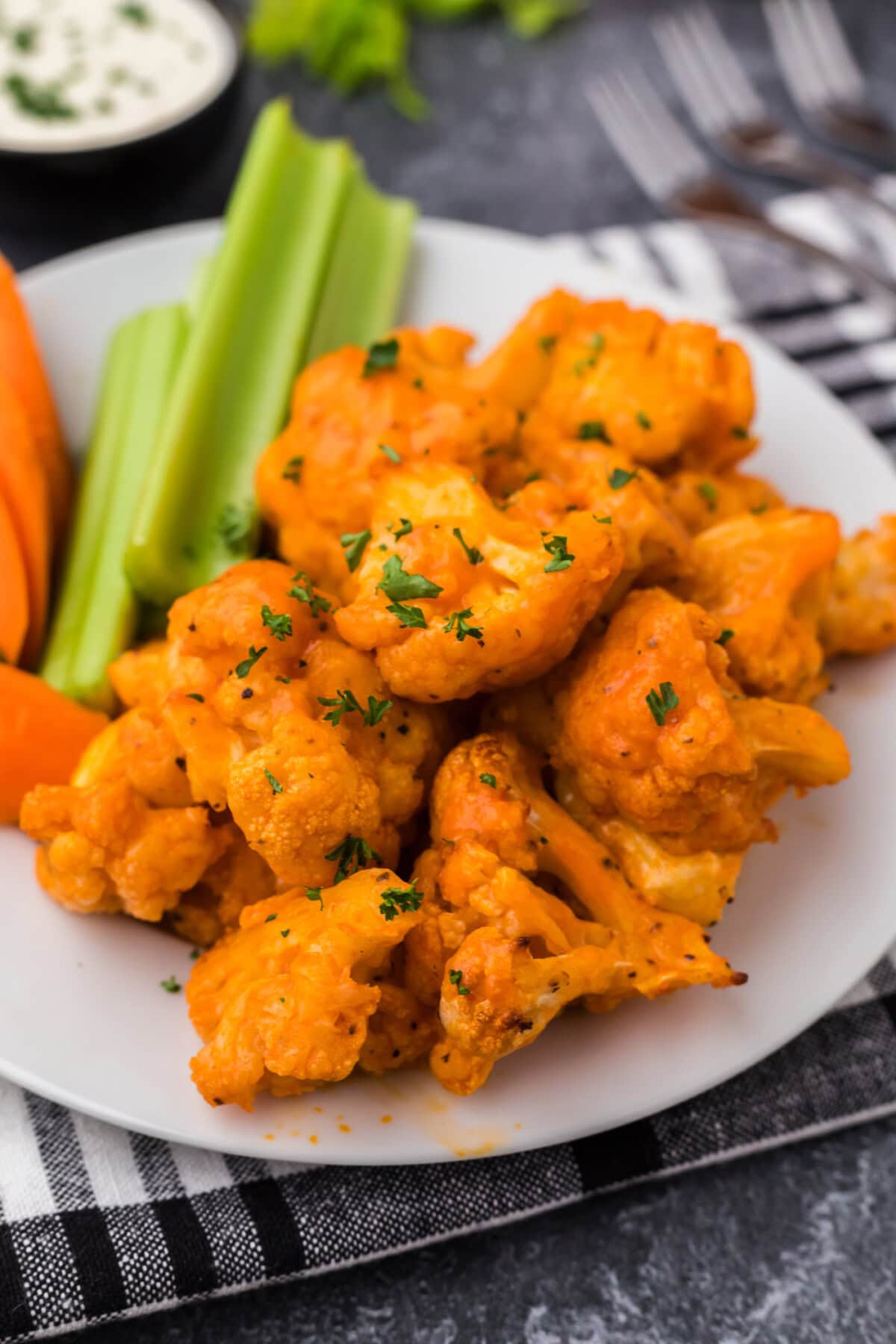 Buffalo Cauliflower on a plate 