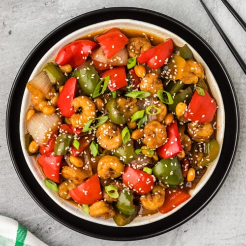 Close up photo of a plate of Kung Pao Shrimp