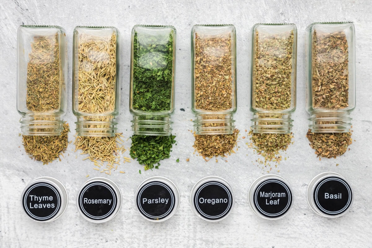 Ingredients for Italian Seasoning