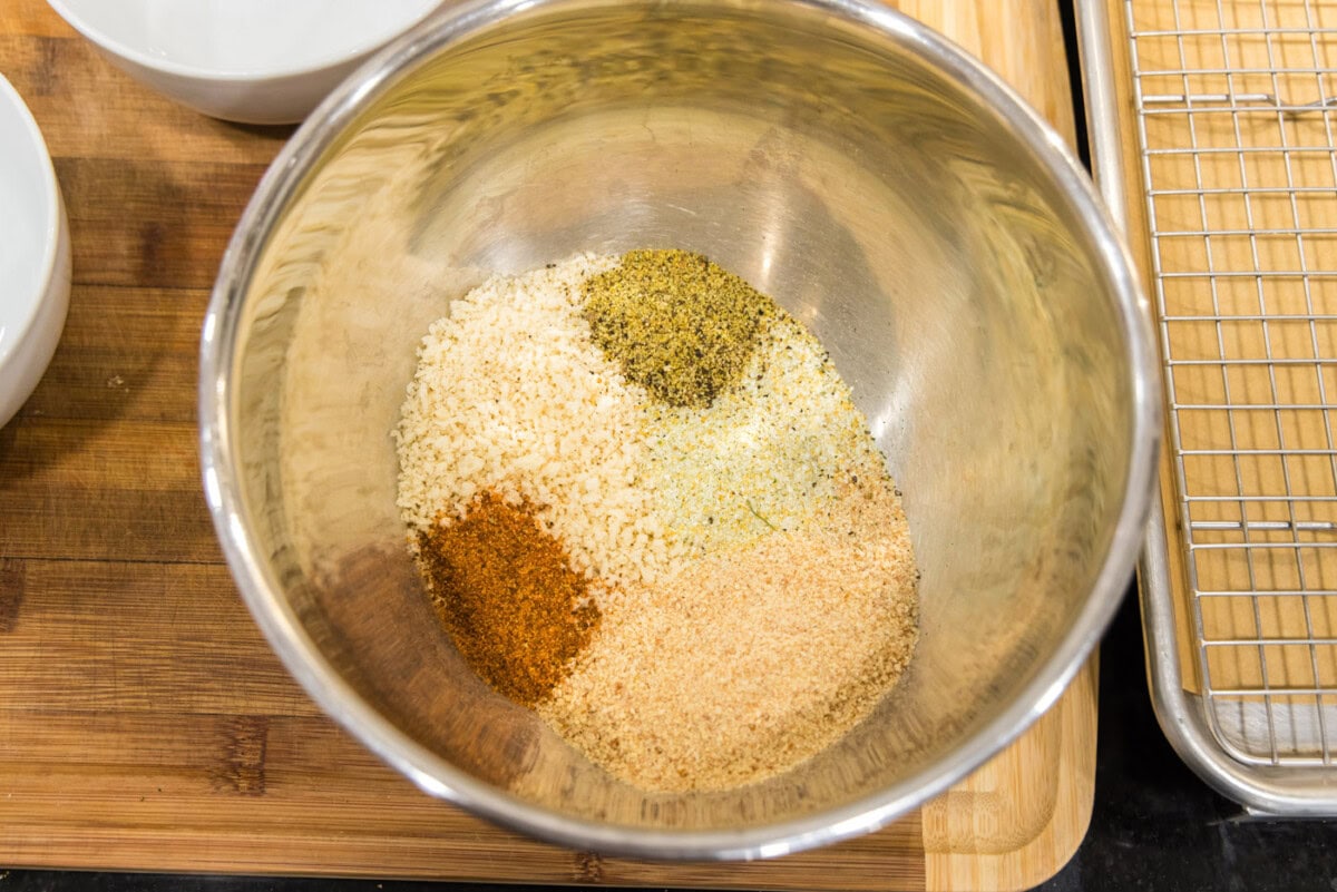 panko, bread crumbs, and seasonings in a bowl