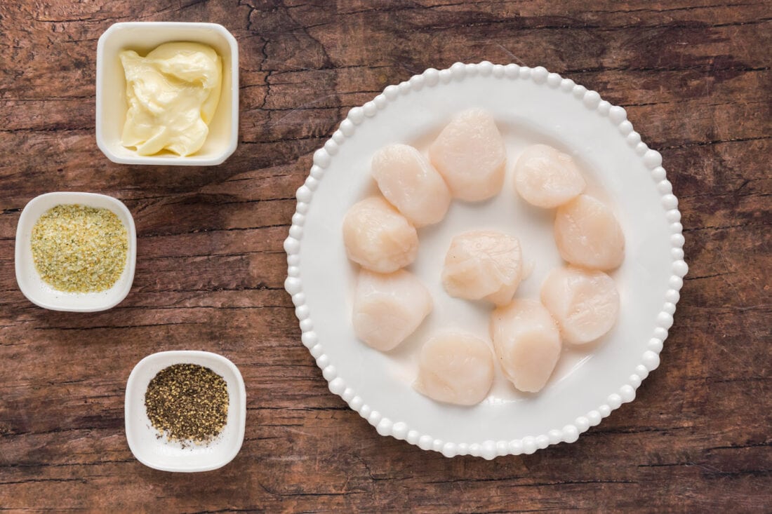 Ingredients for Broiled Scallops