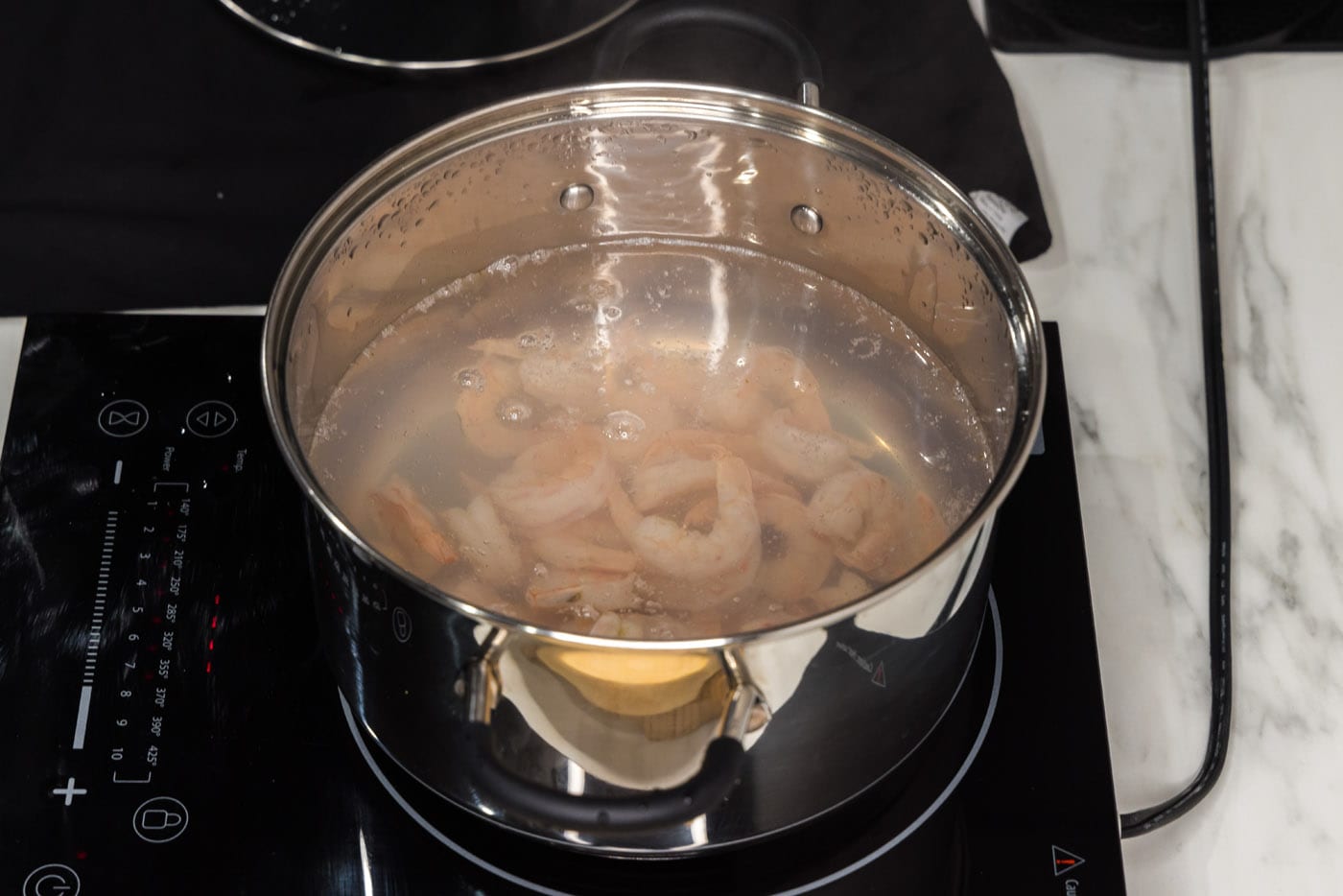 boiling shrimp in a stock pot