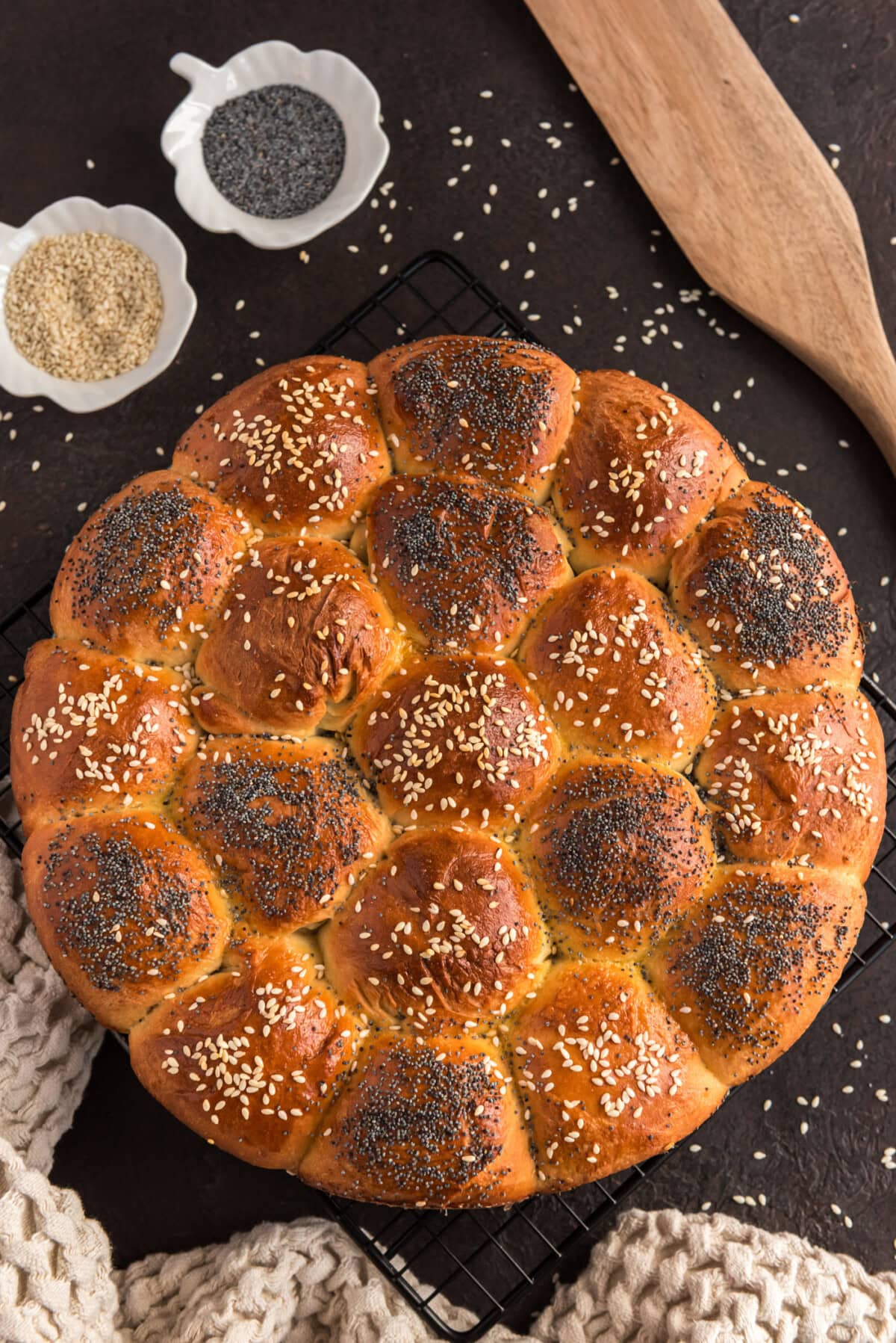 Overhead photo of Partybrot on a wire rack