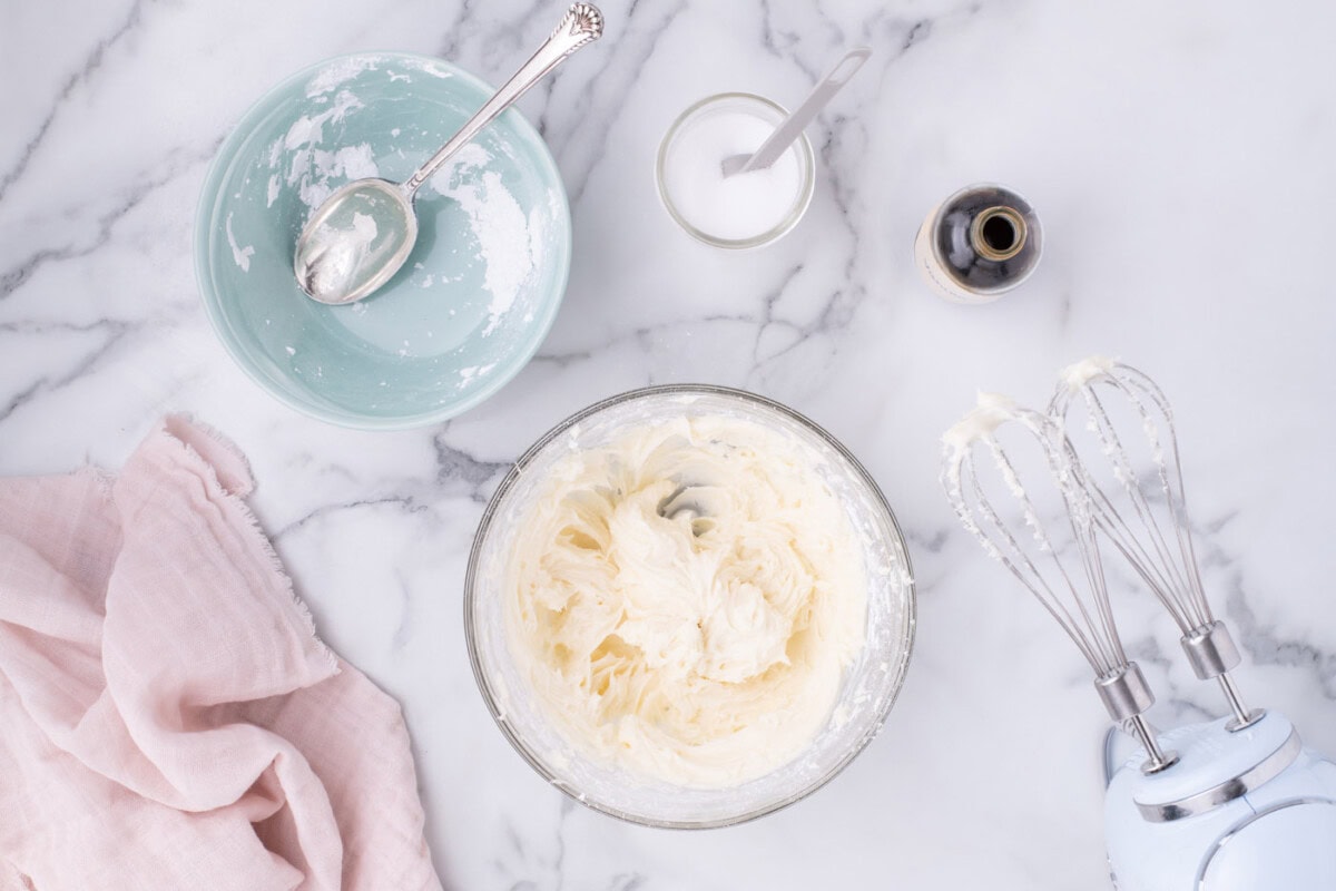 easy homemade cream cheese frosting