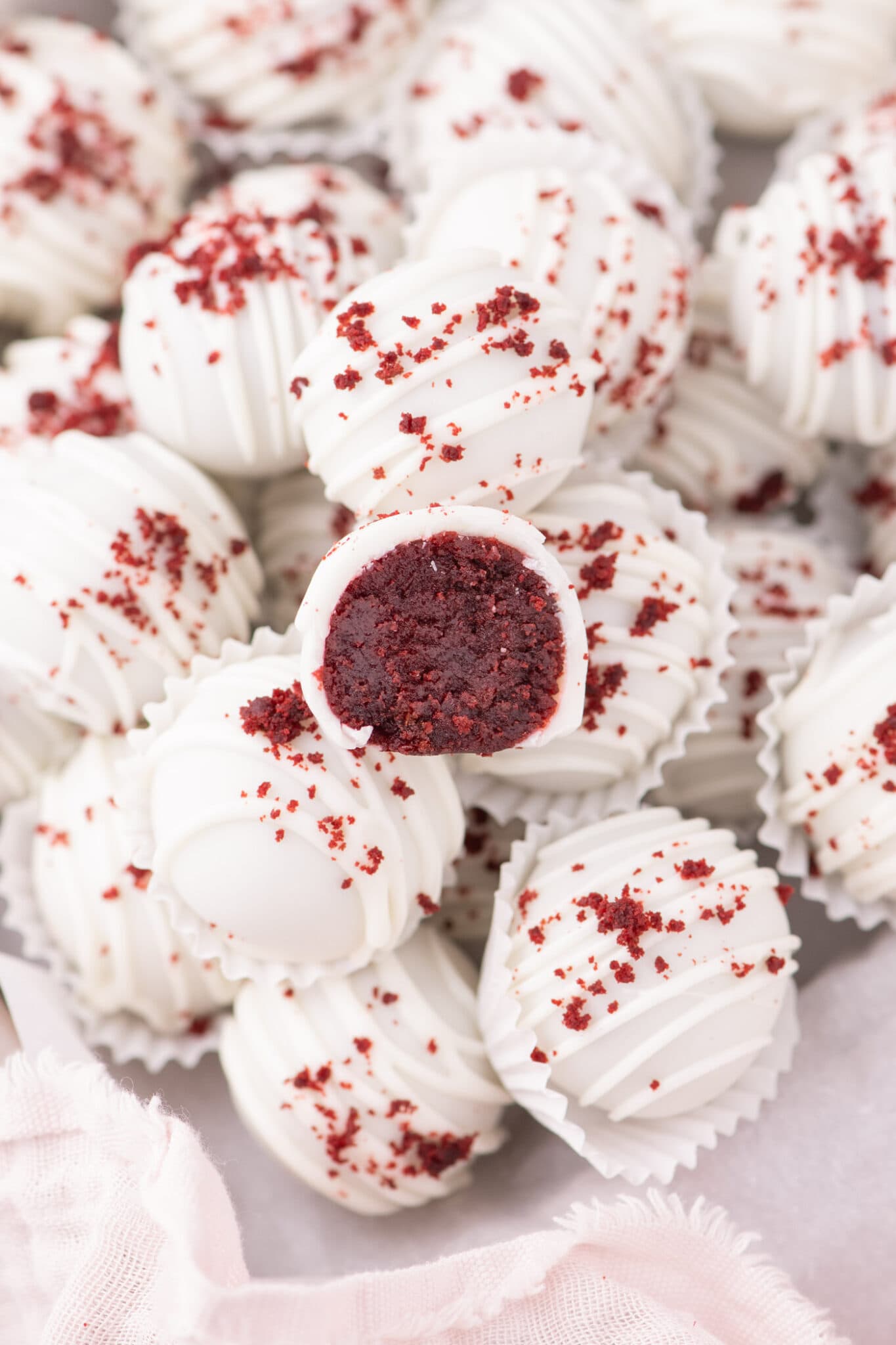 Red Velvet Cake Balls - Amanda's Cookin' - Cake & Cupcakes