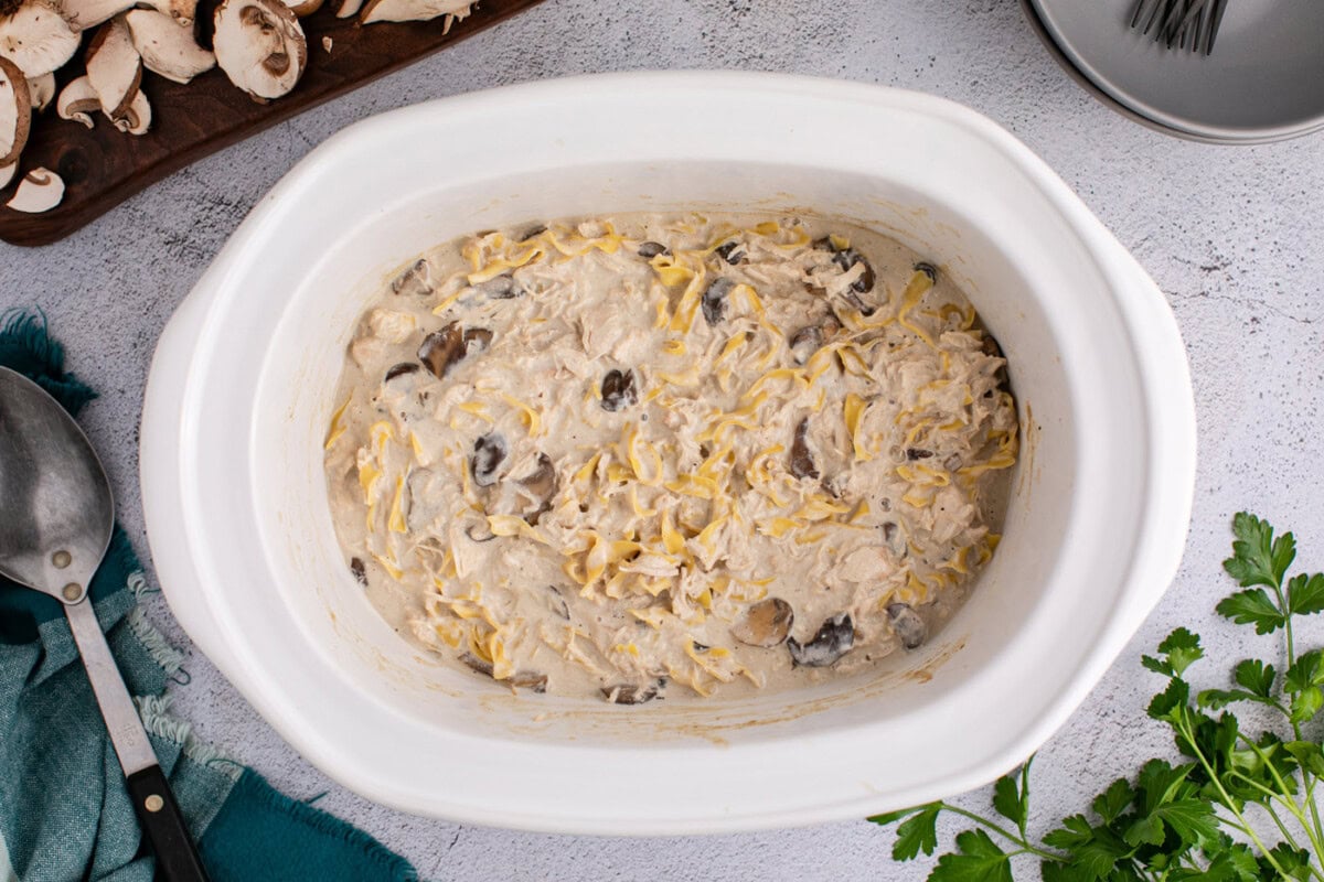 egg noodles added to chicken stroganoff in the slow cooker