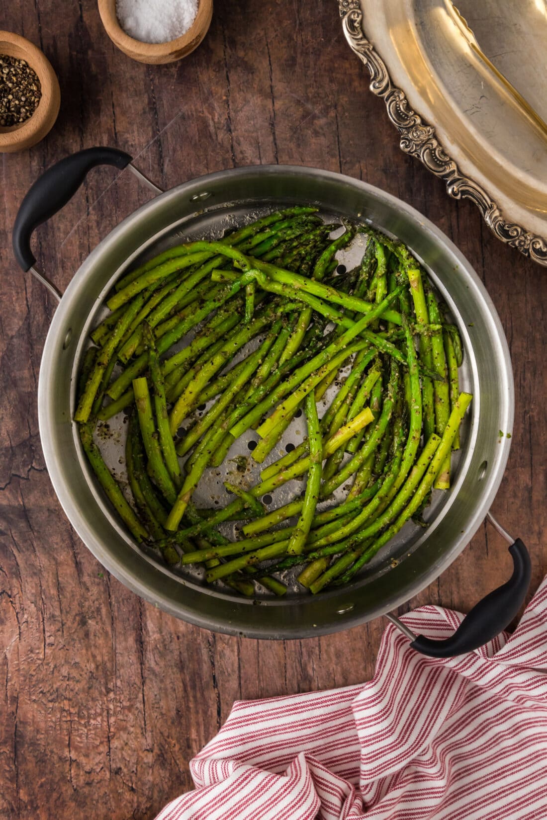Steamed Asparagus in a steamer basket