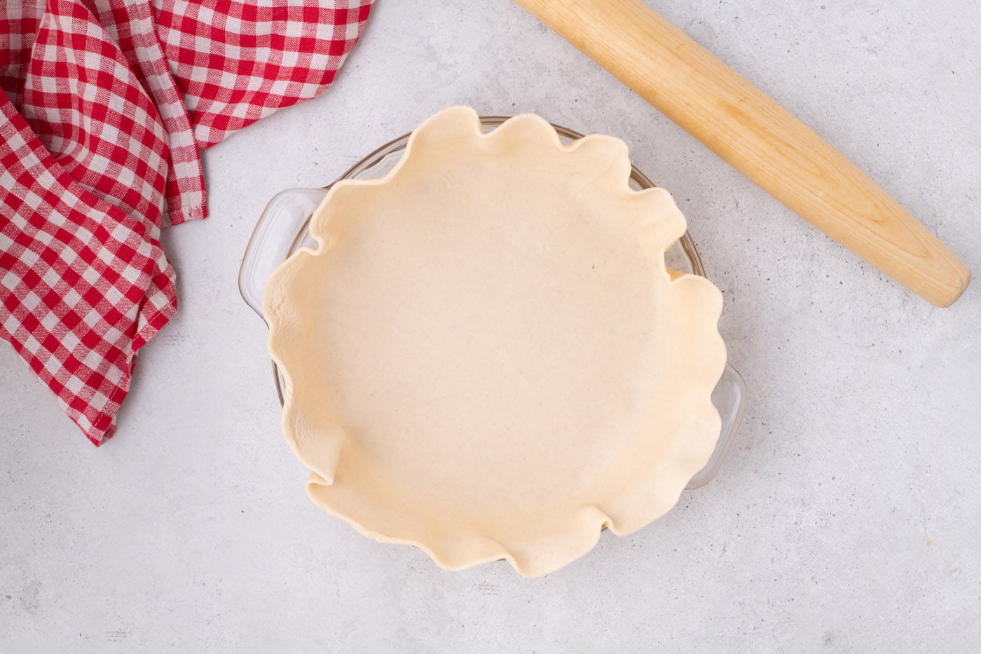 pie crust in a pie pan