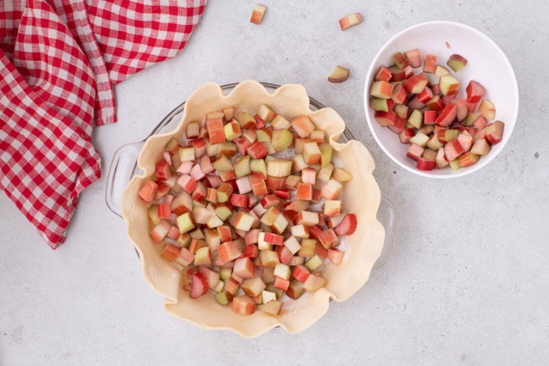 rhubarb-pie-amanda-s-cookin-pies-tarts