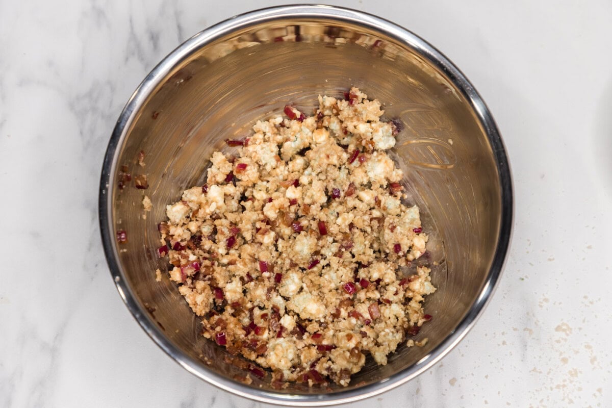 blue cheese crust for steak ingredients in a bowl