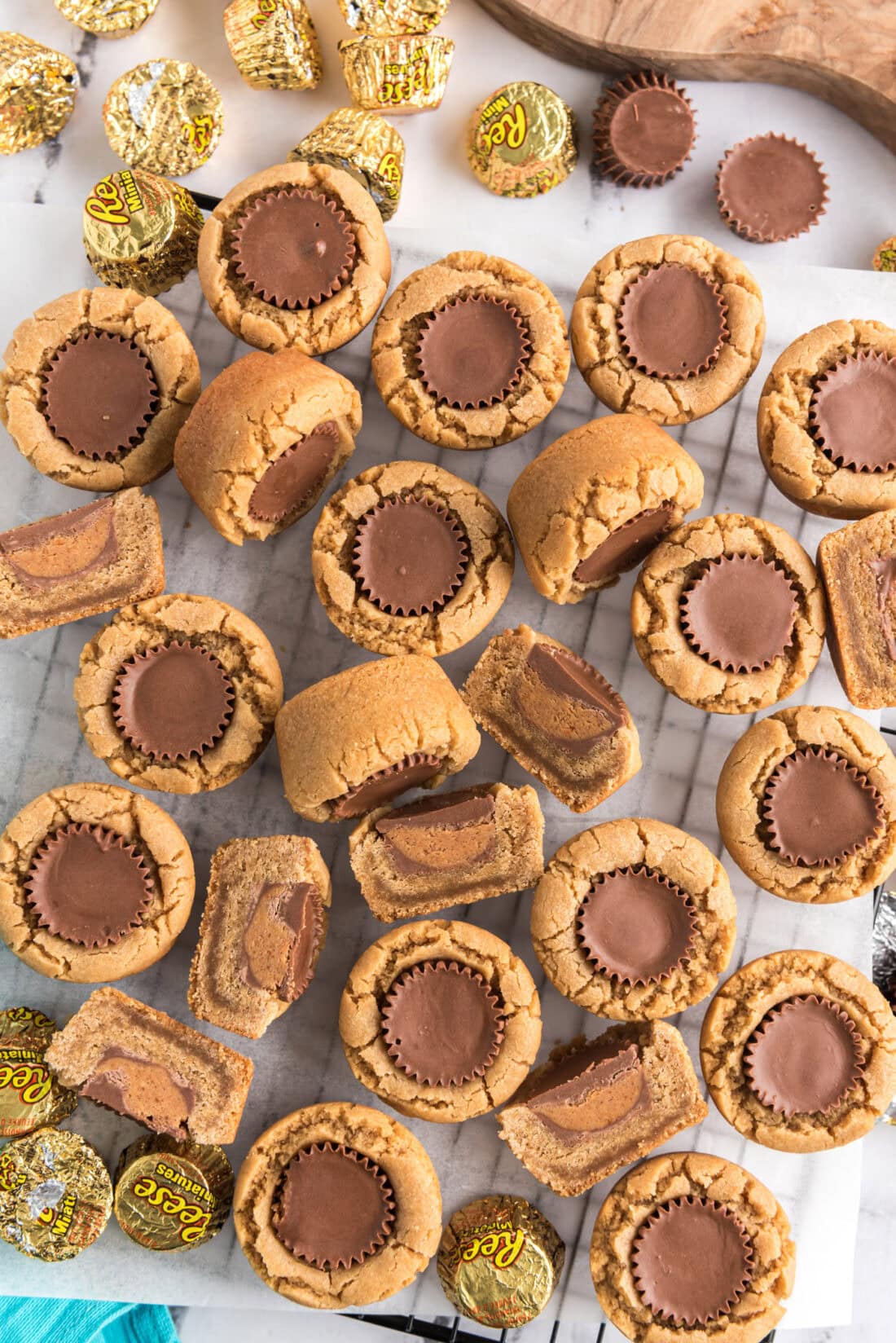 Reese’s Peanut Butter Cup Cookies on a wire rack 