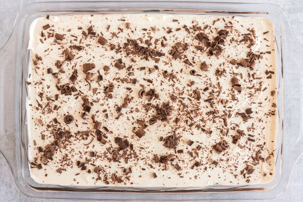 shaved chocolate on top of mint chocolate lasagna