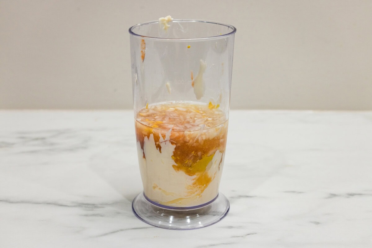 remoulade sauce ingredient in a blender