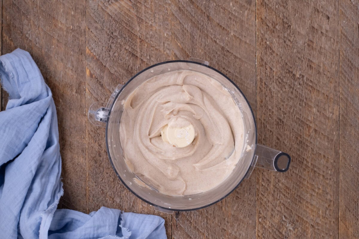 cinnamon, powdered sugar, and ricotta mixture in food processor