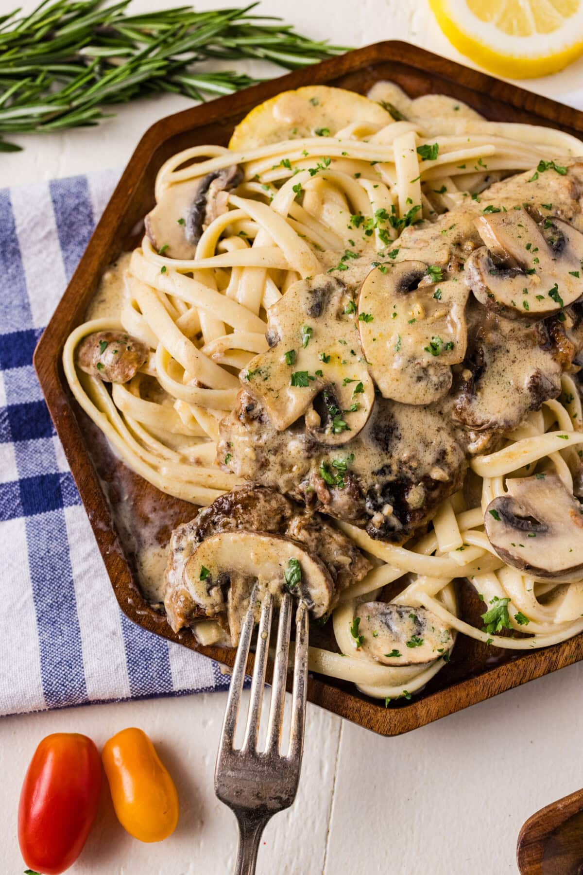 Close up photo of a plate of Veal Scallopini