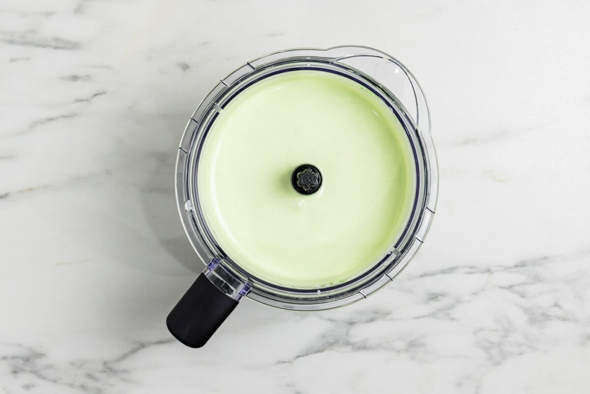 photo of blended keto cheesecake mixture in a food processor