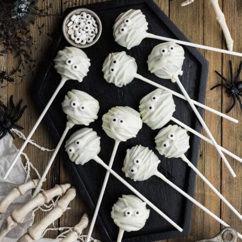 Mummy Pops resting in a coffin shaped tray