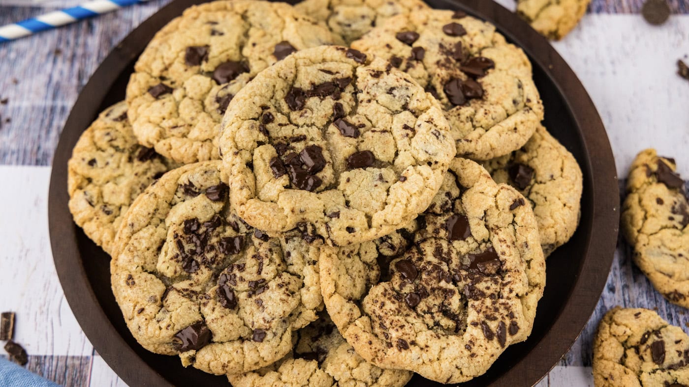 Chocolate Chip Cookies Recipe - Amanda's Cookin'