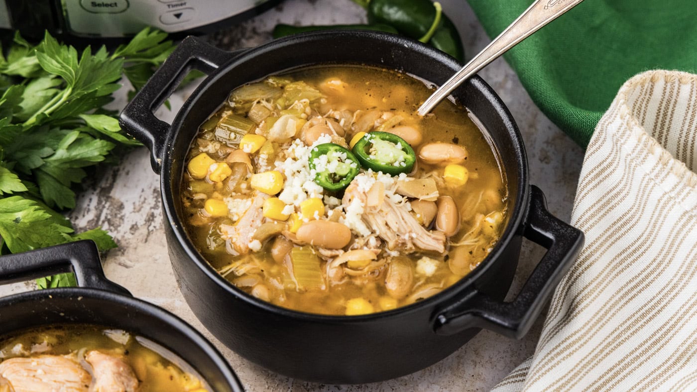 Crockpot White Chicken Chili - Amanda's Cookin' - Soup