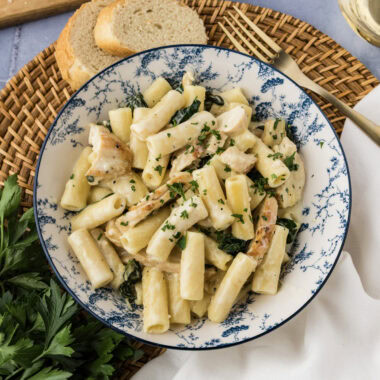 Plate of Garlic Chicken Pasta