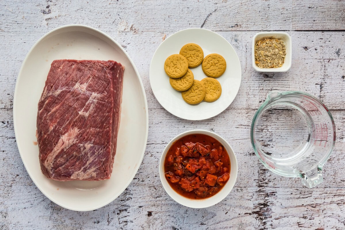 ingredients needed to make beef brisket and gravy