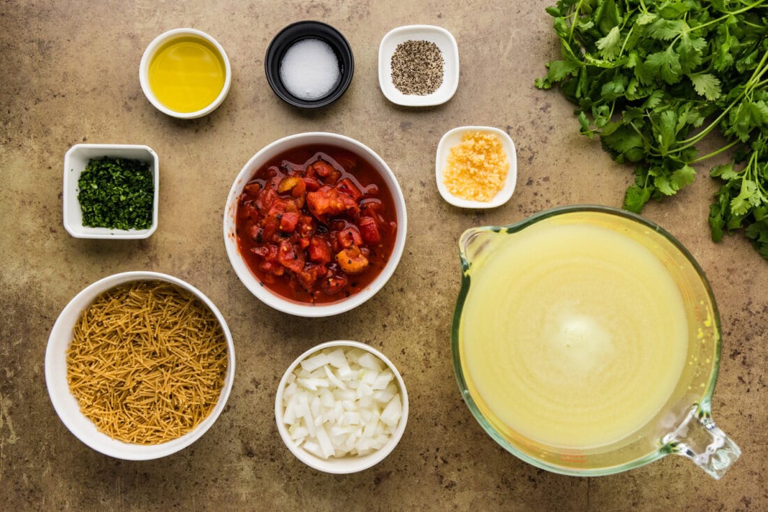 ingredients to make Sopa de Fideo