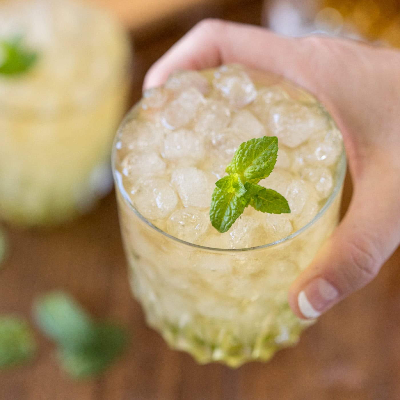 Mint Julep - Amanda's Cookin' - Cocktails
