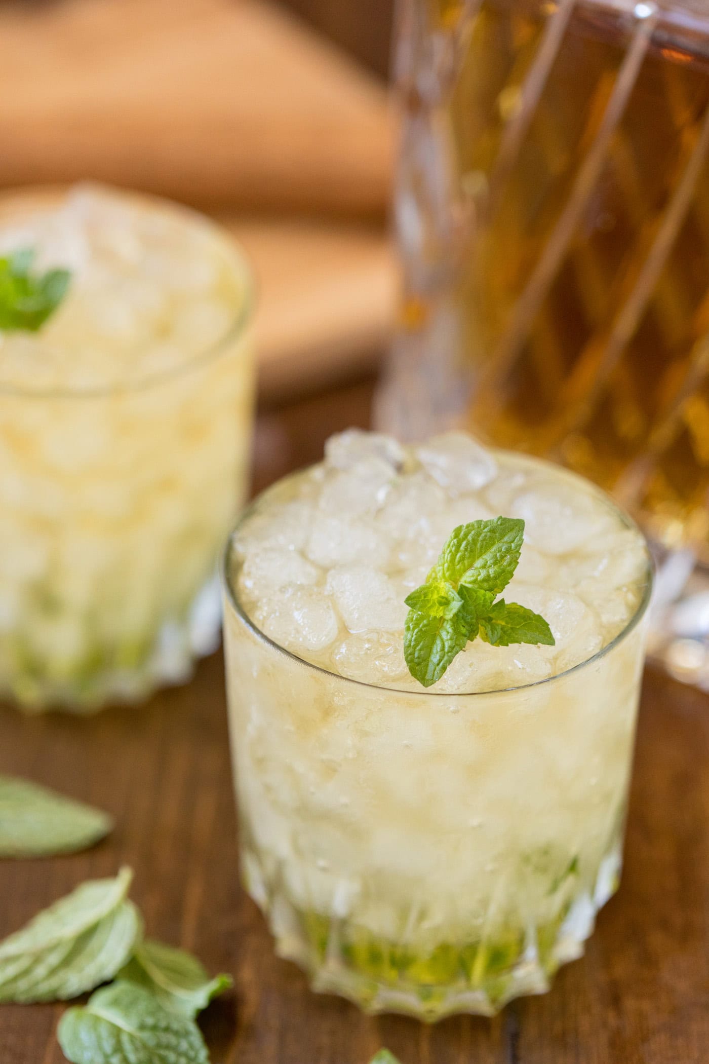 2 glasses of mint julep