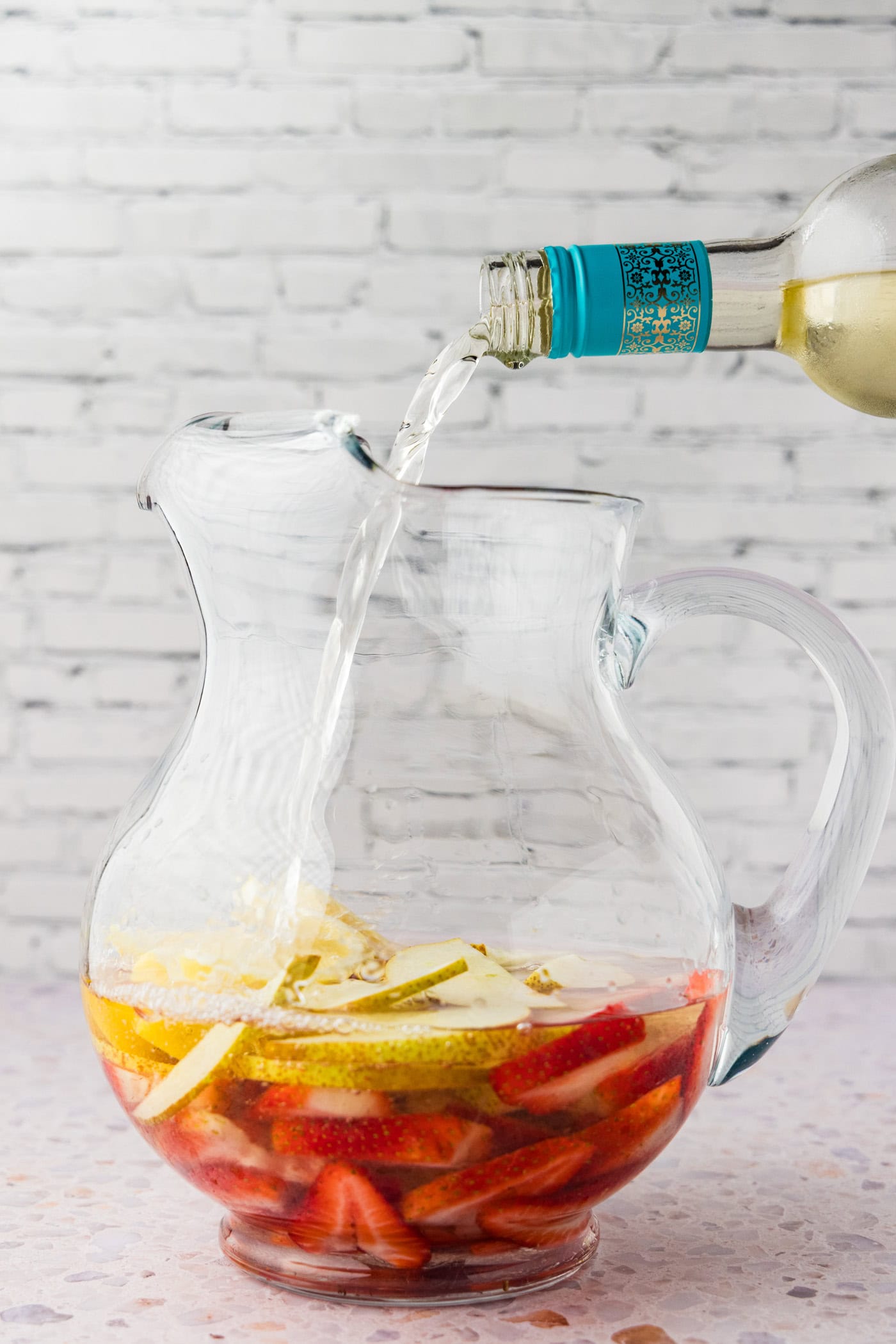 adding moscato to pitcher